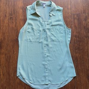 Dressy tank, polka dot pattern good for an office